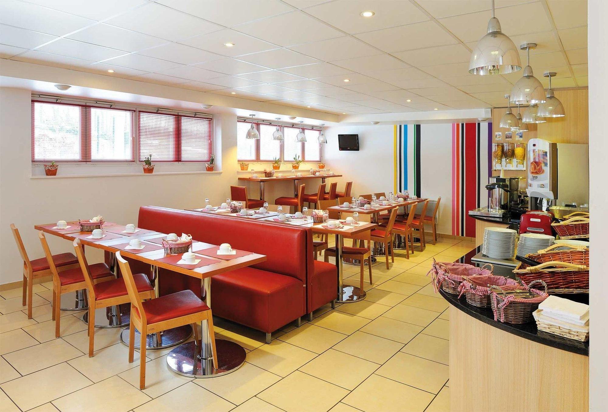 Residhome Paris Saclay " Bures Sur Yvette " Restaurant photo